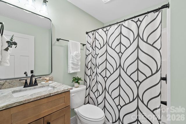 56 White Oak Place, Mars Hill, NC 28754