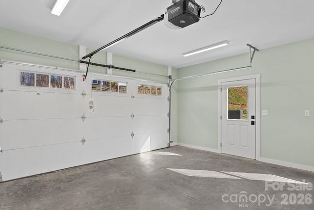 56 White Oak Place, Mars Hill, NC 28754