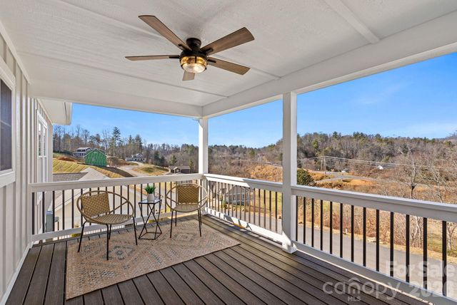 56 White Oak Place, Mars Hill, NC 28754