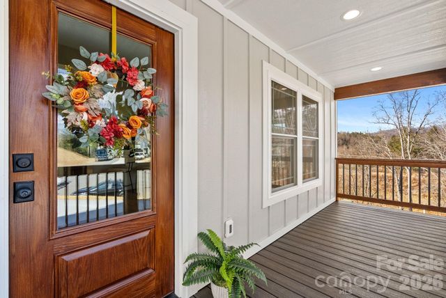 56 White Oak Place, Mars Hill, NC 28754