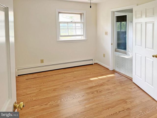 9248 SPRINGS RD, Warrenton, VA 20186