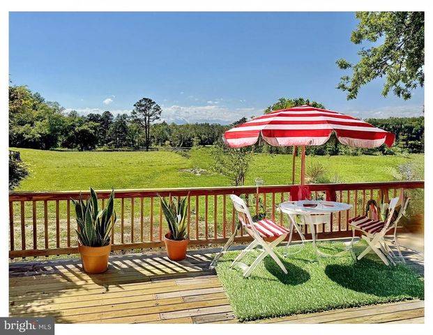 9248 SPRINGS RD, Warrenton, VA 20186