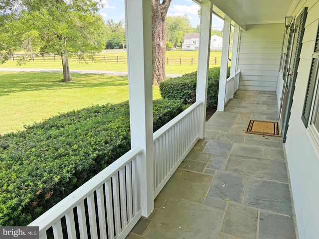 9248 SPRINGS RD, Warrenton, VA 20186