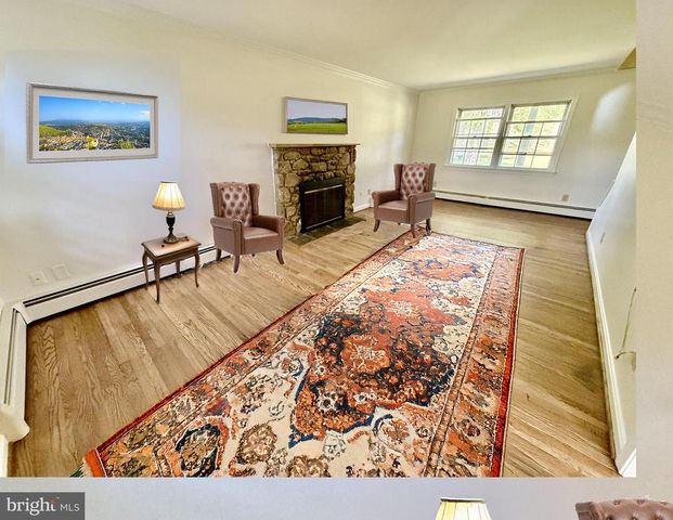 9248 SPRINGS RD, Warrenton, VA 20186