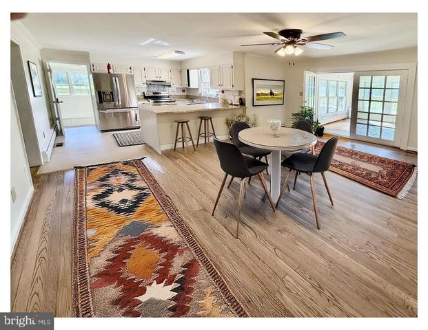 9248 SPRINGS RD, Warrenton, VA 20186