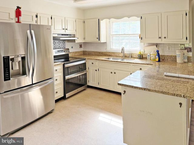 9248 SPRINGS RD, Warrenton, VA 20186