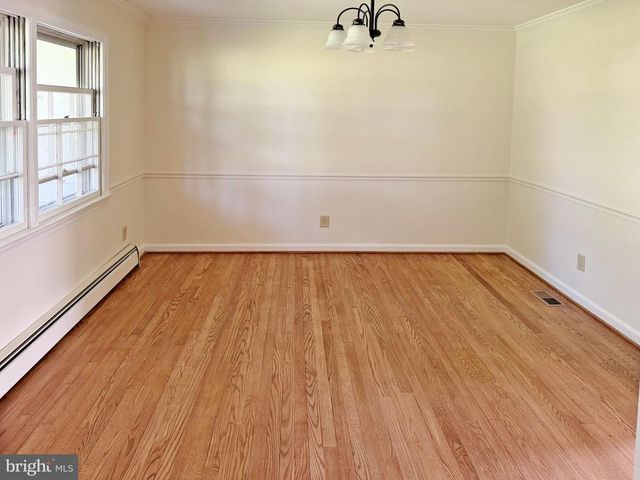 9248 SPRINGS RD, Warrenton, VA 20186