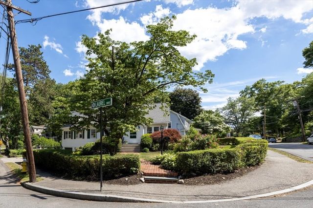 366 Warren St, Needham, MA 02492