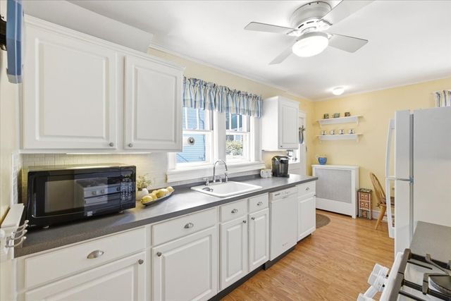 366 Warren St, Needham, MA 02492
