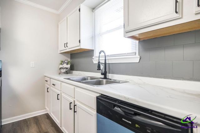 111 Grant Street, Warner Robins, GA 31088