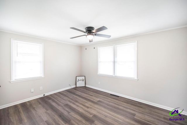 111 Grant Street, Warner Robins, GA 31088