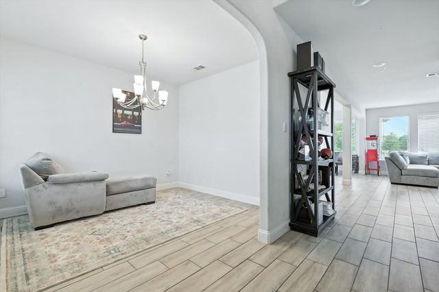 180 Sapphire Lane, Waxahachie, TX 75165