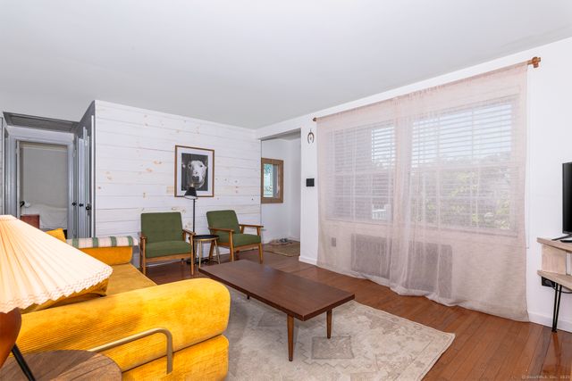 77 Bayshore Drive, New London, CT 06320