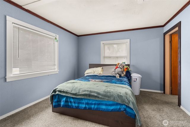 702 King Road, Winlock, WA 98596