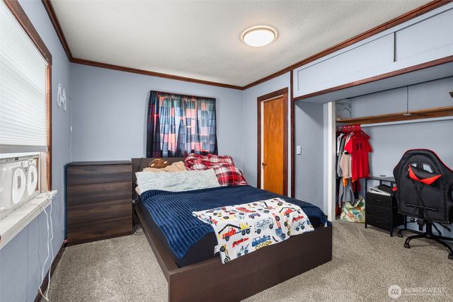 702 King Road, Winlock, WA 98596