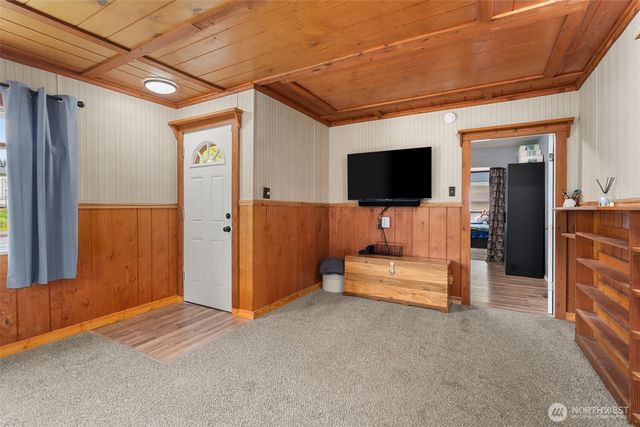 702 King Road, Winlock, WA 98596