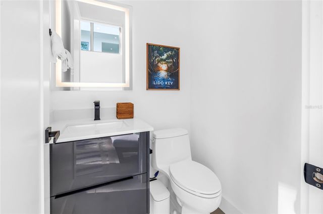 2564 ARLINGTON STREET, Sarasota, FL 34239