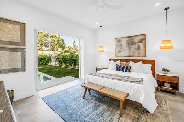 2564 ARLINGTON STREET, Sarasota, FL 34239