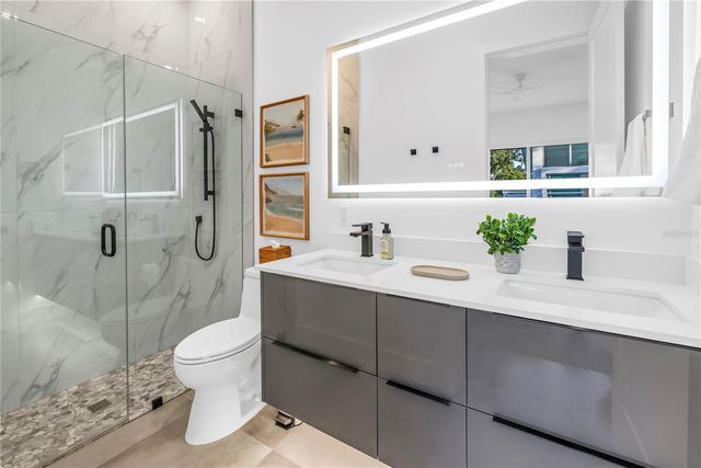 2564 ARLINGTON STREET, Sarasota, FL 34239