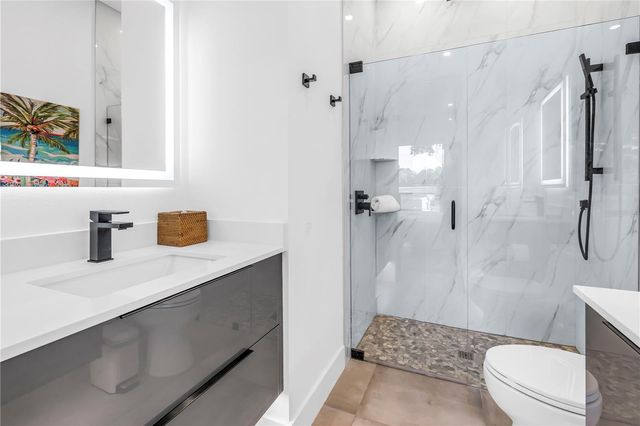 2564 ARLINGTON STREET, Sarasota, FL 34239