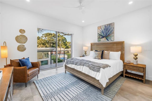 2564 ARLINGTON STREET, Sarasota, FL 34239