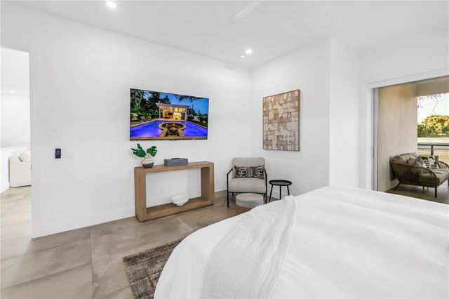 2564 ARLINGTON STREET, Sarasota, FL 34239