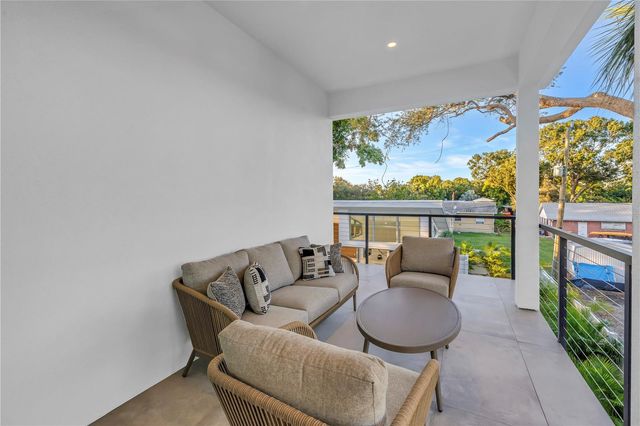 2564 ARLINGTON STREET, Sarasota, FL 34239