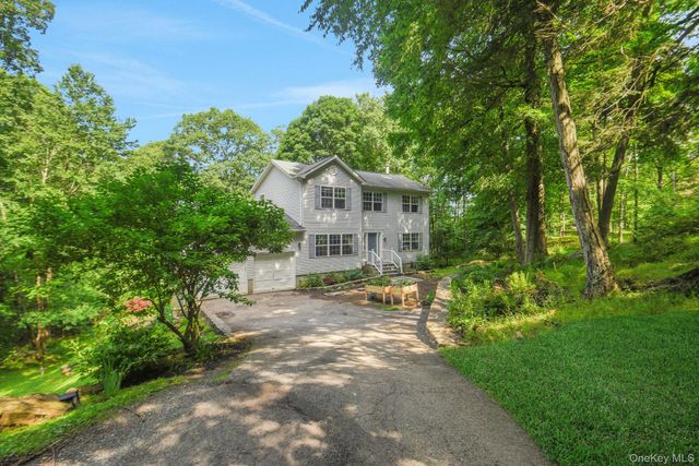 45 Willow Lake Drive, Holmes, NY 12531