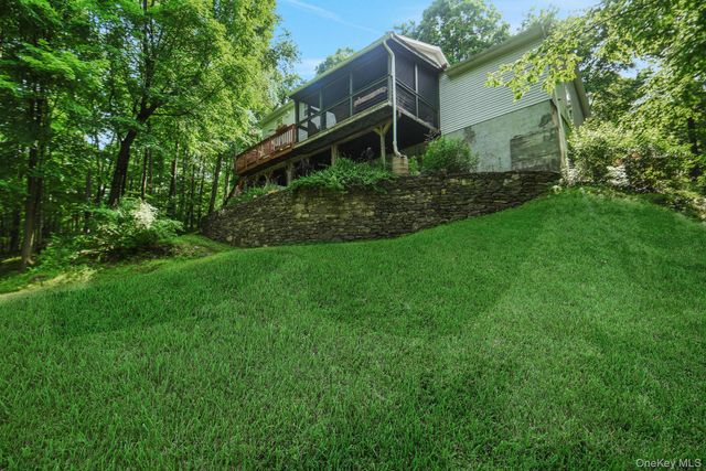 45 Willow Lake Drive, Holmes, NY 12531