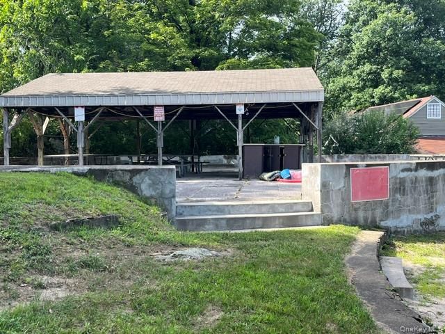 45 Willow Lake Drive, Holmes, NY 12531