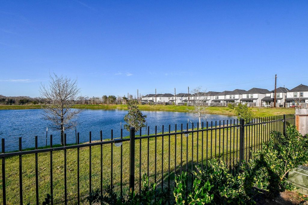 2917 Skyline Mesa Drive, Houston, TX 77047