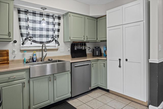 313 Trowbridge Drive, Lafayette, IN 47909