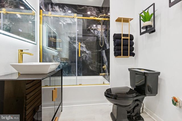 7012 LIMEKILN PIKE, Philadelphia, PA 19138