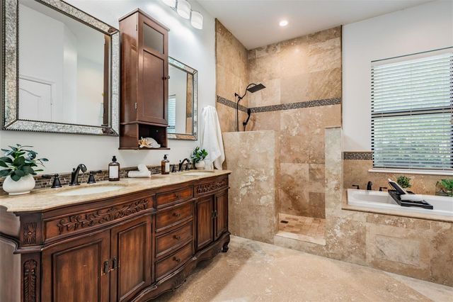 4003 S SHAMROCK ROAD, Tampa, FL 33611