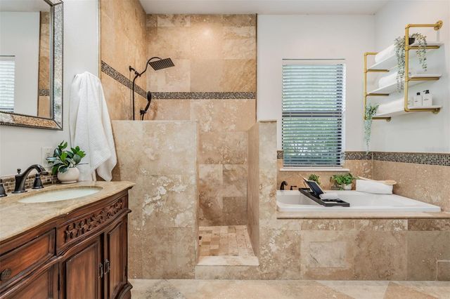 4003 S SHAMROCK ROAD, Tampa, FL 33611