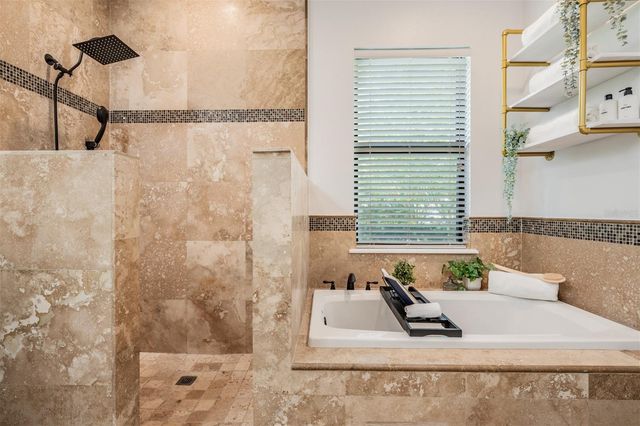 4003 S SHAMROCK ROAD, Tampa, FL 33611