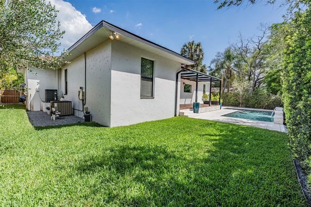 4003 S SHAMROCK ROAD, Tampa, FL 33611