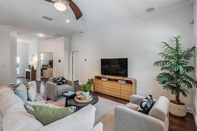 4003 S SHAMROCK ROAD, Tampa, FL 33611