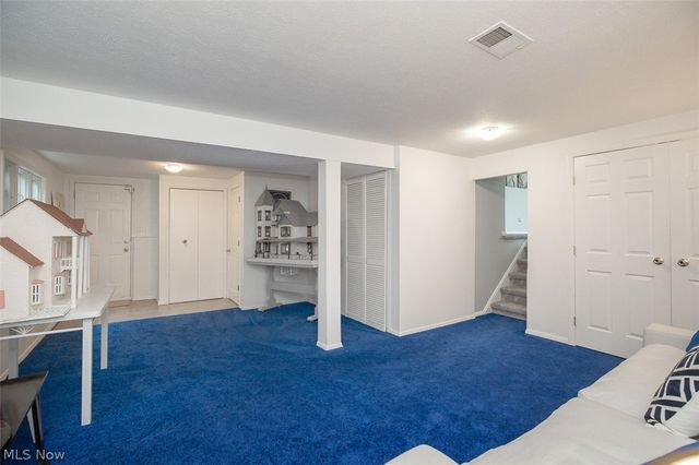 361 Skyview Road, Cleveland, OH 44109