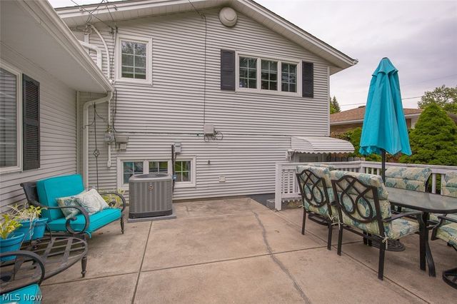 361 Skyview Road, Cleveland, OH 44109