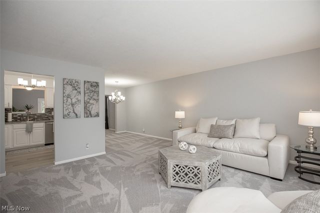 361 Skyview Road, Cleveland, OH 44109