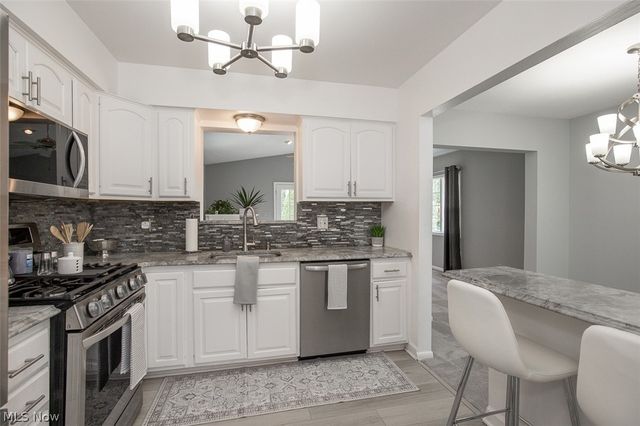 361 Skyview Road, Cleveland, OH 44109