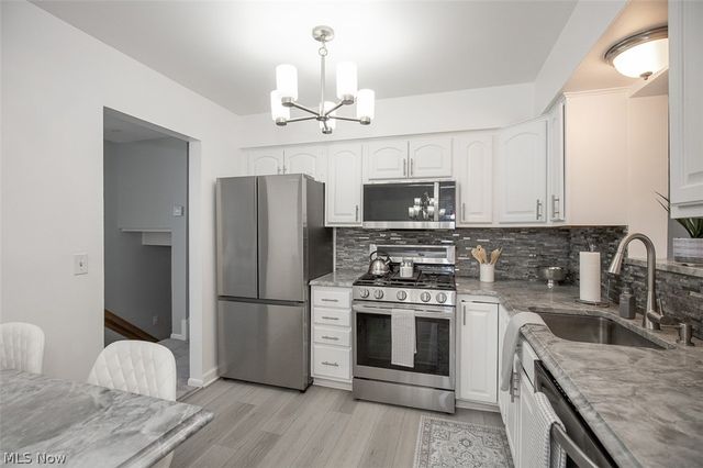 361 Skyview Road, Cleveland, OH 44109