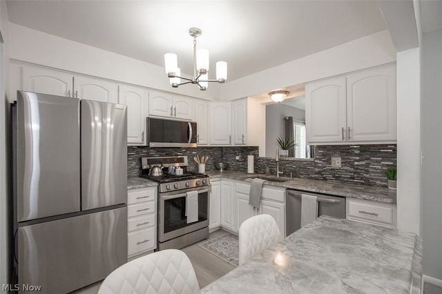 361 Skyview Road, Cleveland, OH 44109