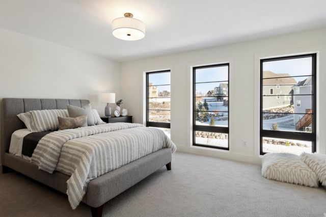 707 Ensconced Way, Chaska, MN 55318