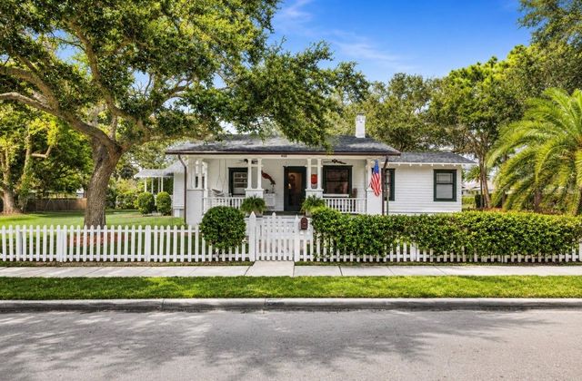 458 SCOTLAND STREET, Dunedin, FL 34698