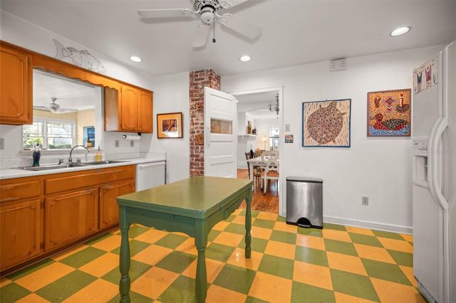 458 SCOTLAND STREET, Dunedin, FL 34698