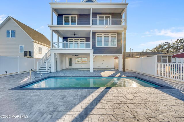 3402 Maritime Drive, Toms River, NJ 08753