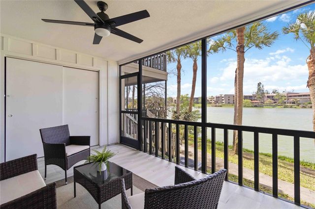 5345 LAKE ARROWHEAD TRAIL 12, Sarasota, FL 34231