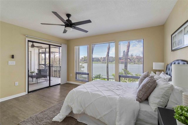 5345 LAKE ARROWHEAD TRAIL 12, Sarasota, FL 34231